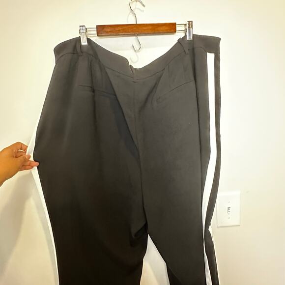 ELOQUII Plus Size Wide Leg Track Trouser Dress Pants – Size 24 – NWT - Picture 6 of 7